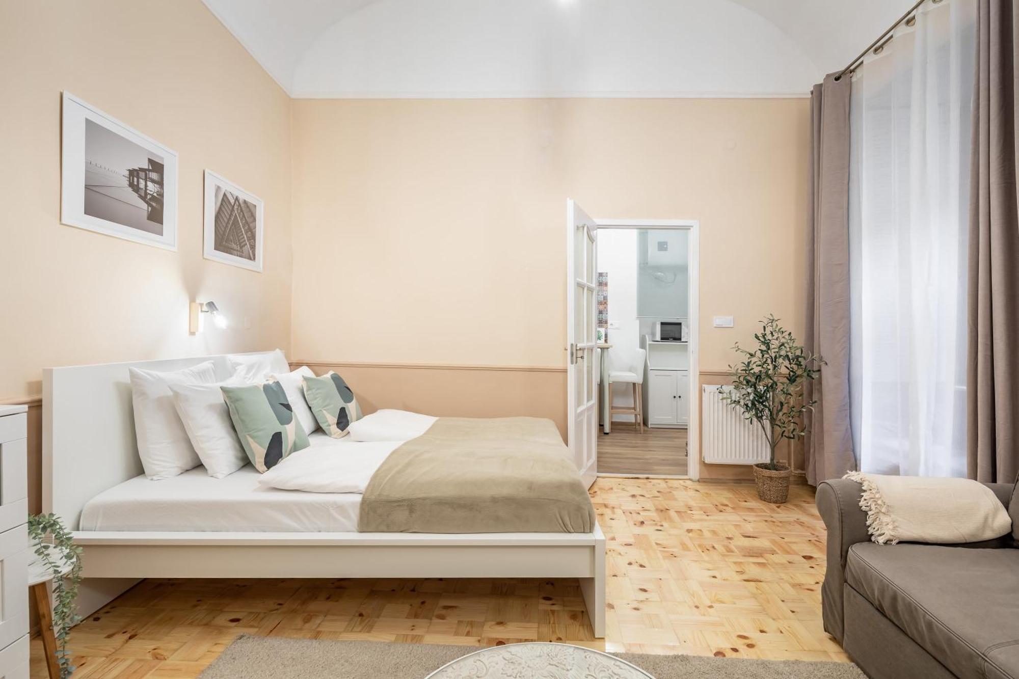 Excellent Location, Cozy Apartment Будапеща Екстериор снимка
