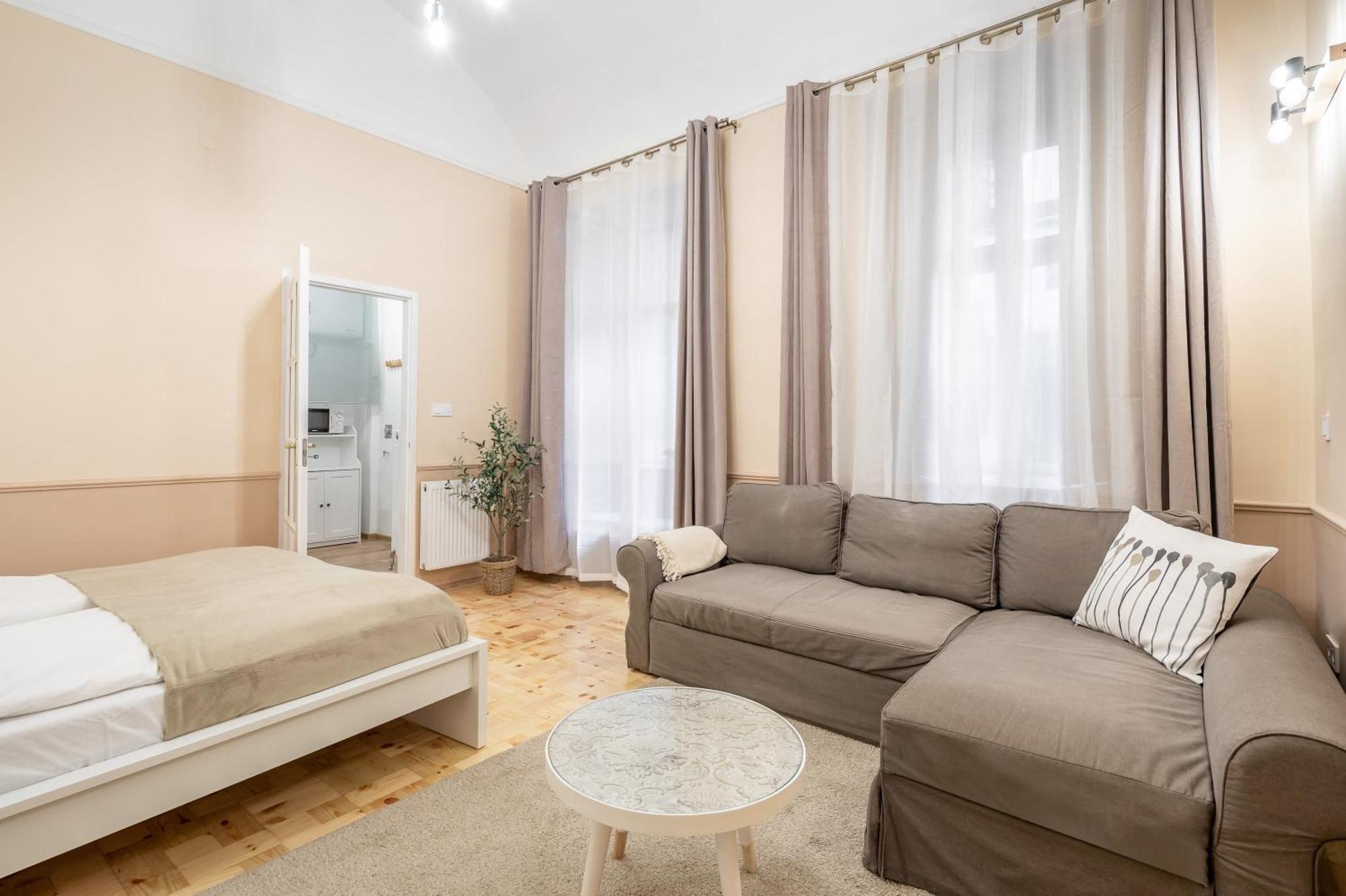 Excellent Location, Cozy Apartment Будапеща Екстериор снимка